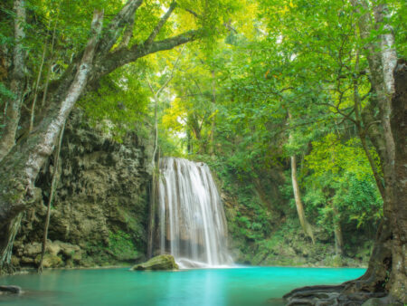 CULTURAL VIETNAM & THAILAND FOR FAMILIES