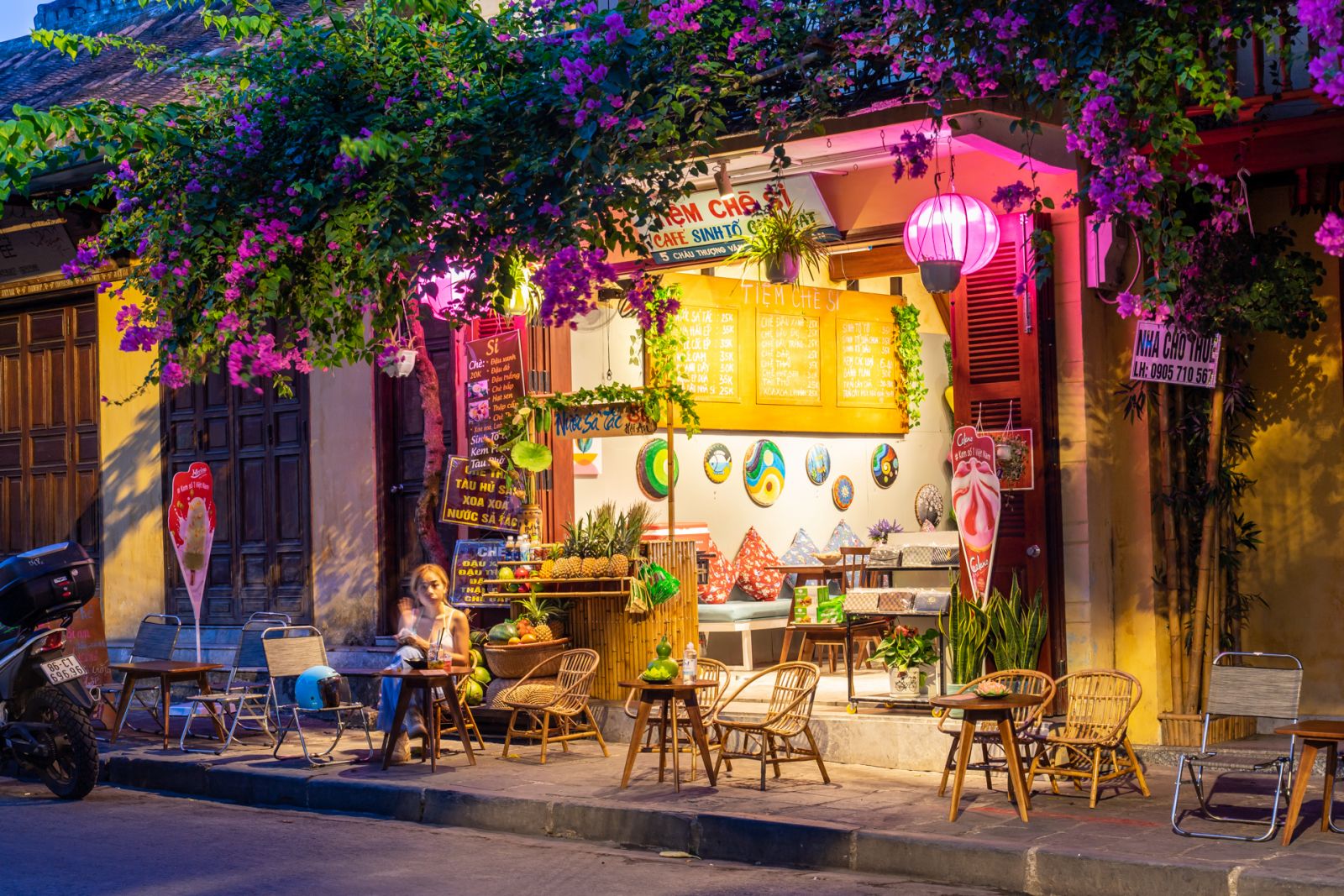 Lantern Coffee Shop Hoian